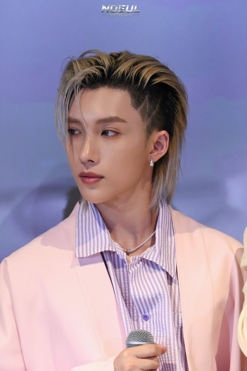 NoeulOfficial02's tweet photo. ชอบมั้ยคับ ด้านนี้ หล่อโดนใจ 🩷

BOSSNOEUL NUUI LIVE
#NuuiWorldxBossNoeul https://t.co/sI42KLxp4a