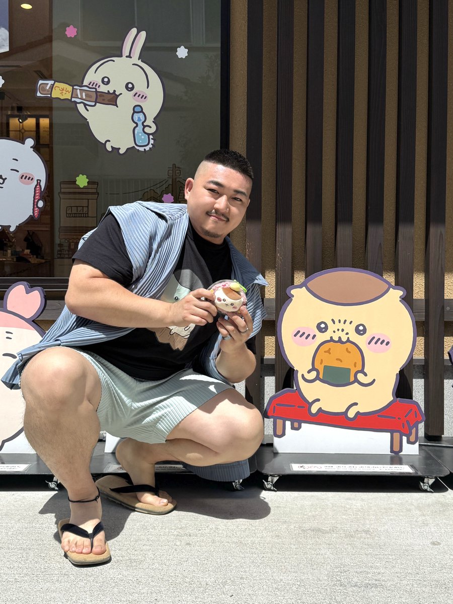 kurochan0704's tweet photo. 初ちいかわもぐもぐ本舗
最高でした🌰🍙💕

買いすぎた、、、。（笑）

#くりまんじゅう
#ちいかわ https://t.co/0LWkWBYjHk