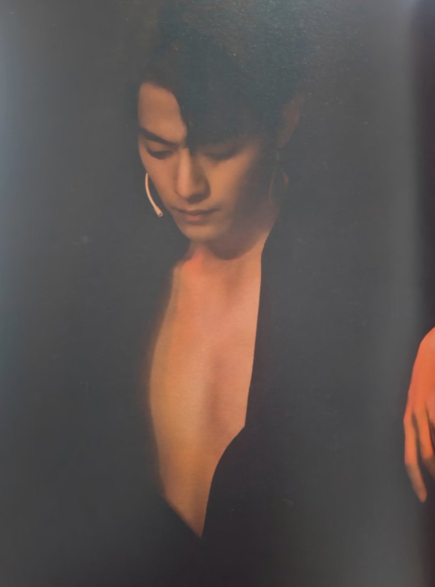520xzwyb's tweet photo. Xiao Zhan's chest over the years 😍❤️🔥
#XiaoZhan肖战
#XNINE
#XiaoZhanxLorealPRO https://t.co/cS8VEXPbKY