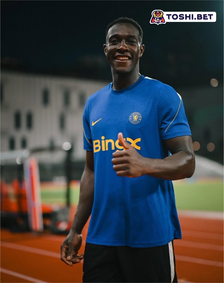 Blue_Footy's tweet photo. 🗣 Gabby Agbonlahor: "Don't be surprised if Danny Welbeck ends up as Chelsea's main striker next season." 🤔 https://t.co/qYBWVOBmch