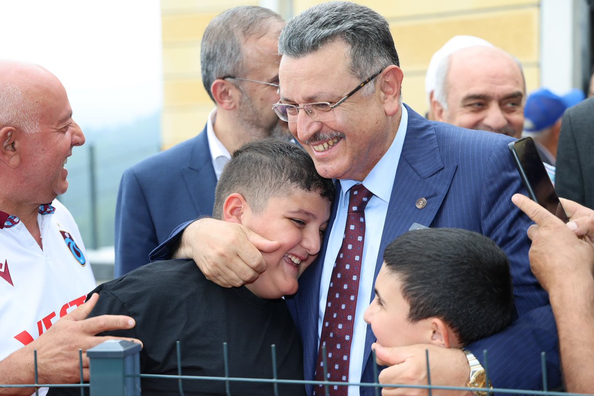 ahmetmgenc's tweet photo. Güzel #Sürmene’mizdeyiz… ❤️

Cuma namazımızı Oylum Mahallemizde kıymetli hemşehrilerimizle eda ettik. 

Cumamız mübarek, birliğimiz daim olsun. https://t.co/Wav2CswhPd
