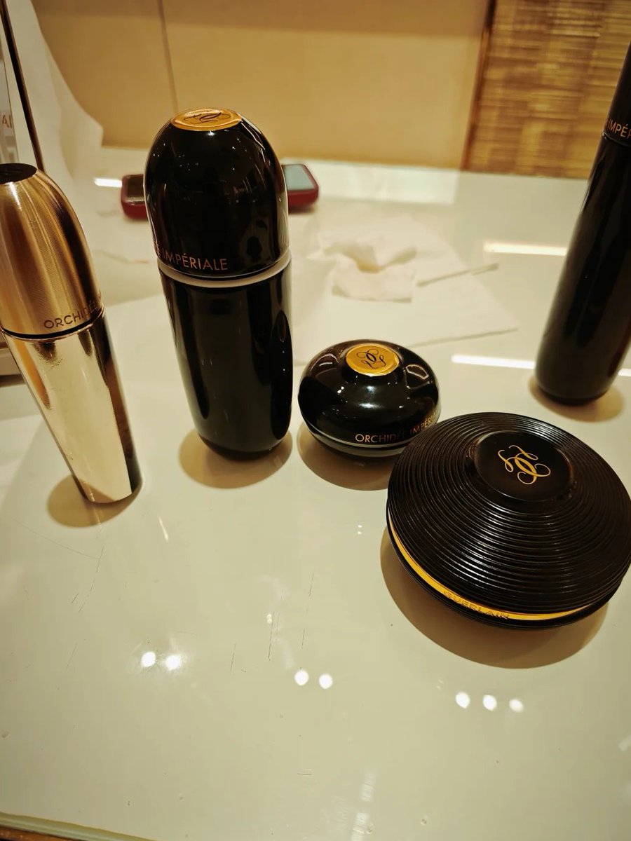 Aria_V8's tweet photo. Keep your passion alive, starting with proper skincare https://t.co/Dax4QAq29F