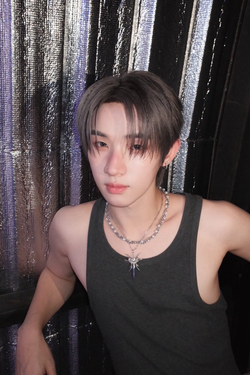 HongofficialTH's tweet photo. 🍦: 🍦🤘🏻 broadcast updated 
🗓 07 / 08 / 26

HONG LYKN posted : ไม่เอาเธอขึ้นจอ แต่จำเธอขึ้นใจ🤩

🔗 — https://t.co/GB7AMXPSS1

➖  
#hongshihoshi
#LYKN https://t.co/UgGV1rXhRK