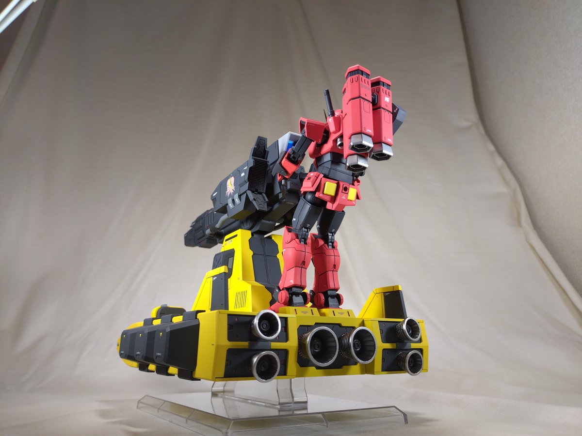 haidon_'s tweet photo. ゾックは一応背面です…。
シーマ専用ゲルググはイベント限定のガレキ。
ちなみに１/１００。
#背面上等 https://t.co/YXFsimUgoe