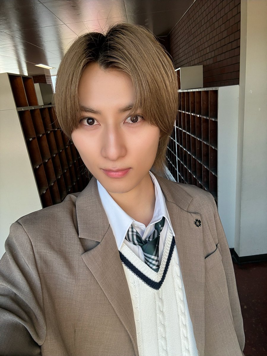 hayate_i_1012's tweet photo. ドラマ『席替えしたら、どうやら後ろの男が俺のこと好きらしい』

いよいよ本日深夜25:00〜
BSフジにて放送スタートです！

主題歌「NPC」も楽しみだな✨

#セキスキ 
@sekigae_drama https://t.co/tyfOQDfFOE