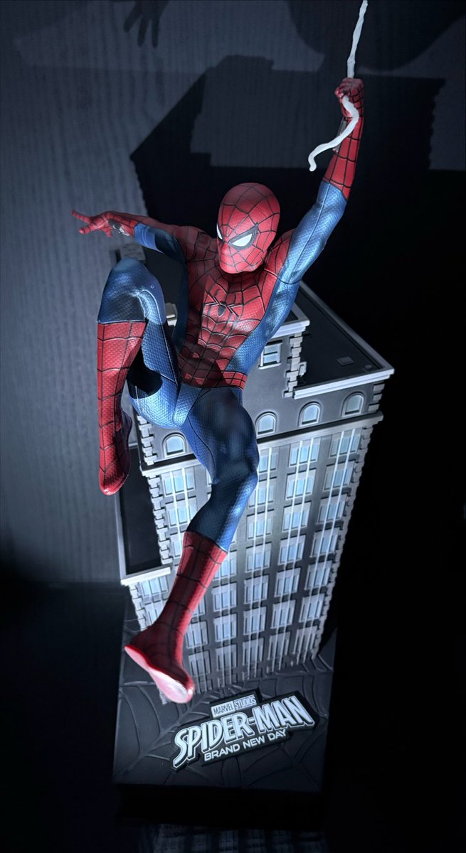 スパイダーマン スイングスタチュー A賞 Happyくじ 中古】【未開封