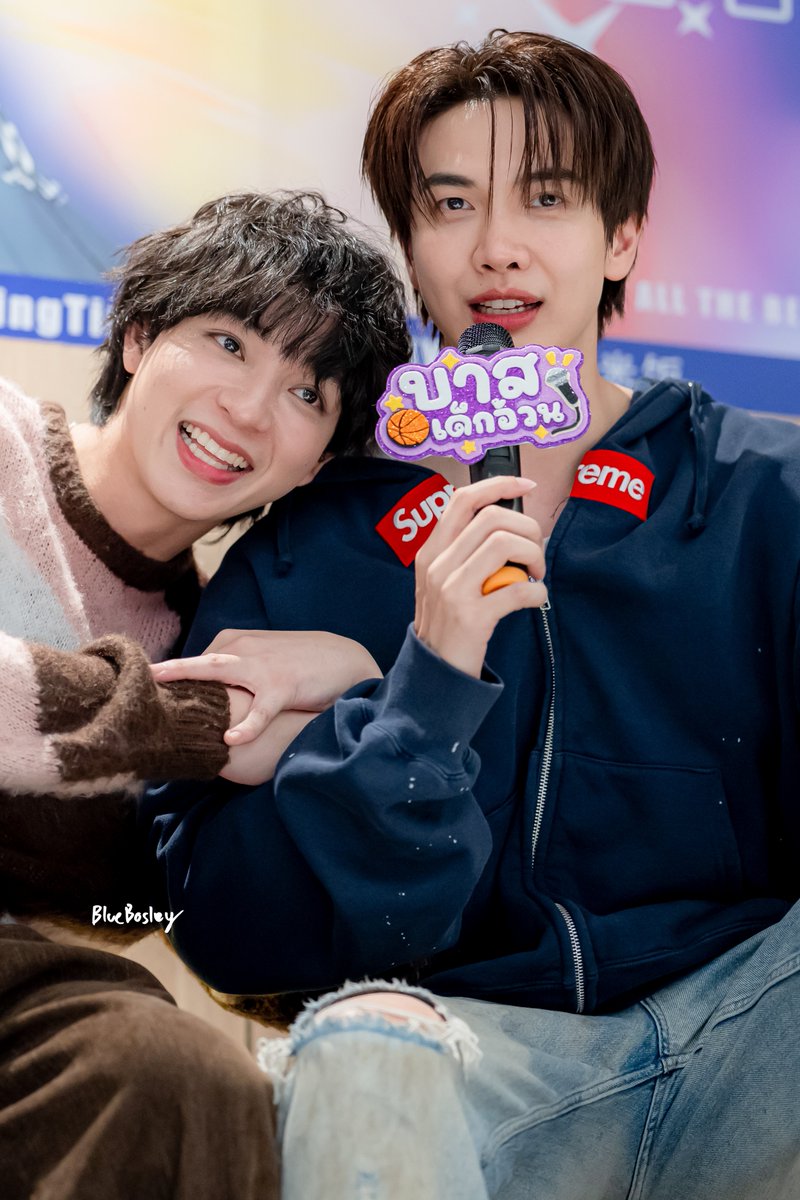 bluebosley's tweet photo. คนนี้ของบาส รู้ละจ้าาาาา

BE MY PLAYER TWO EP4

#ซอโซ่ล่ามธีร์EP4
#MaxkyBasxFANDOMFANFIC 
#บาสเด็กอ้วนที่แท้จริง #แม็กกี้บาส #maxkybas #maxky_rp https://t.co/xThRYrIfIb
