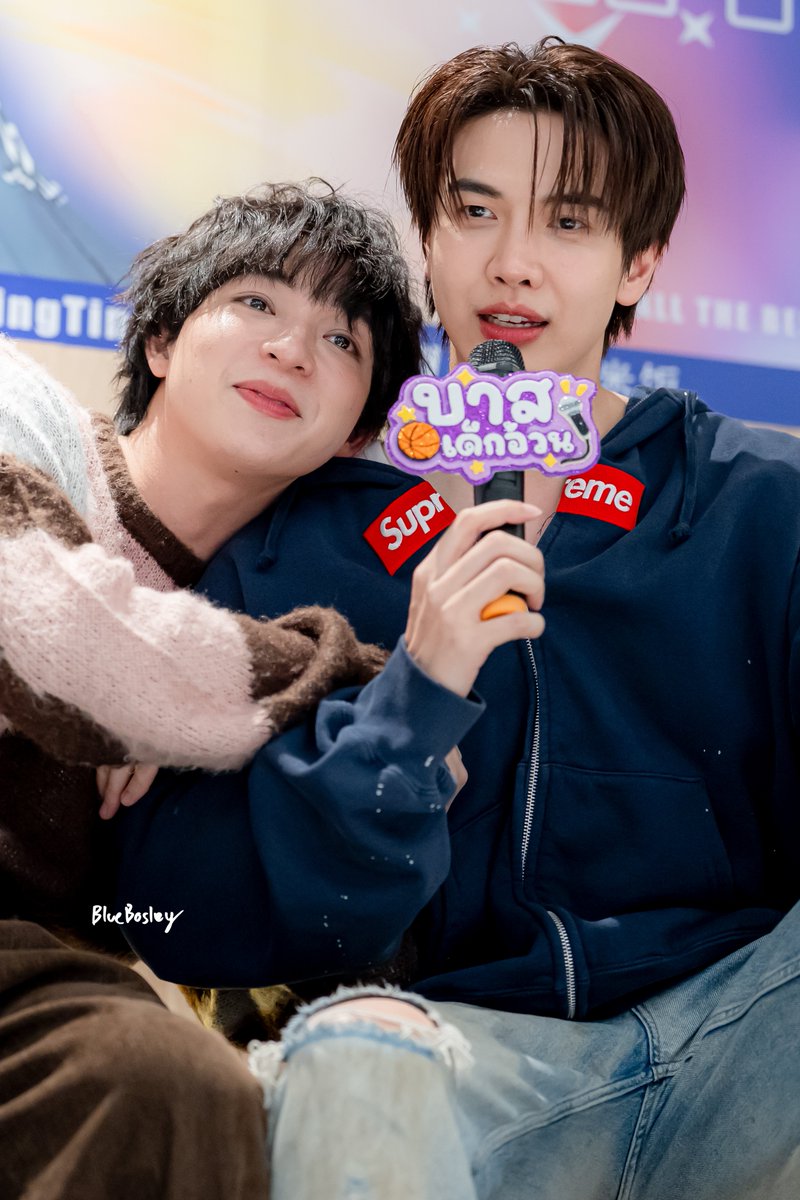 bluebosley's tweet photo. คนนี้ของบาส รู้ละจ้าาาาา

BE MY PLAYER TWO EP4

#ซอโซ่ล่ามธีร์EP4
#MaxkyBasxFANDOMFANFIC 
#บาสเด็กอ้วนที่แท้จริง #แม็กกี้บาส #maxkybas #maxky_rp https://t.co/xThRYrIfIb