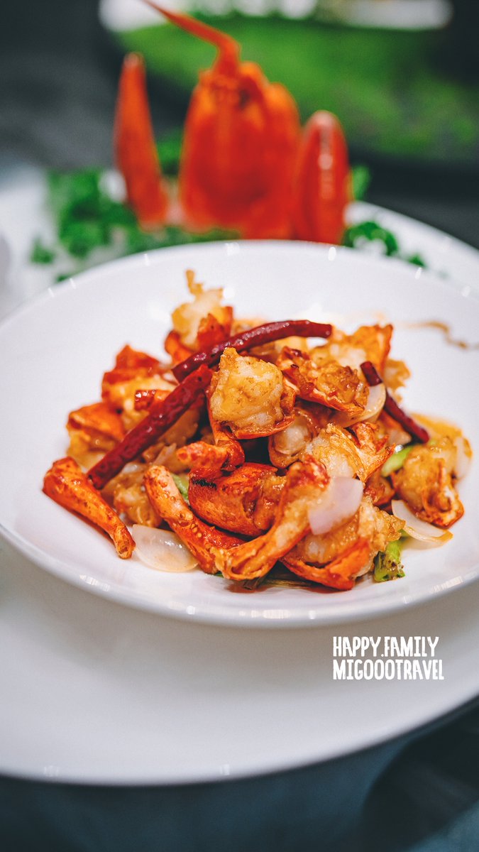 RonaldJayBooth2's tweet photo. Spicy Thai basil chicken stir-fry tonight! Aromatic herbs, tender chicken, and that perfect kick – my taste buds are on a little vacation ， https://t.co/oVuVB8lZcq