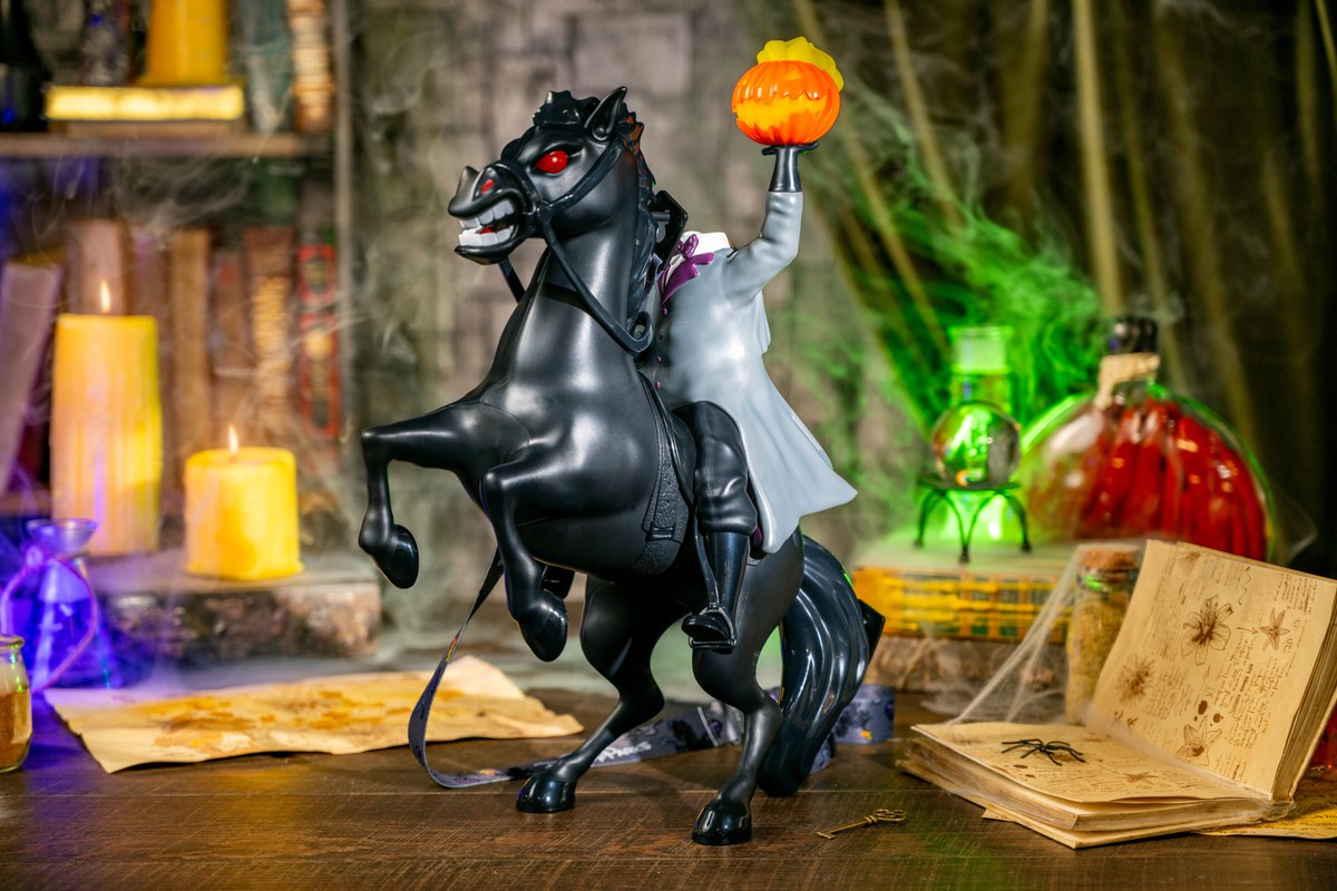 DWFJP's tweet photo. 「ヘッドレス・ホースマン バケット」が、ミッキーのノット・ソー・スケアリー・ハロウィーン・パーティー限定で販売✨

🪣販売場所：マジックキングダム シンデレラ城付近のポップコーンカート
🎟️購入制限：1会計につき1人2個まで（在庫がなくなり次第終了）
#ノットソー2026 https://t.co/NROsq9pcPM