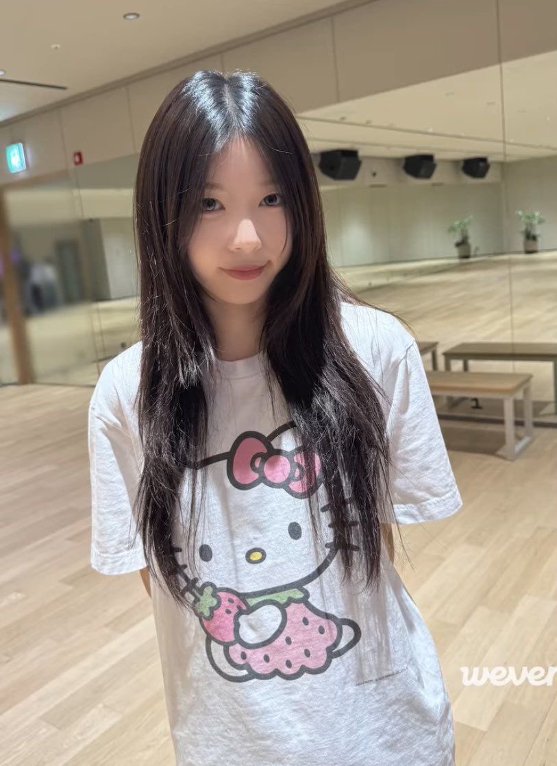 hime_moka___'s tweet photo. 찾았다 모카 사진 드디어... 
저번에 입었던 키티 티 모카랑 같은 거 ✩ https://t.co/NPVkXl5qP3