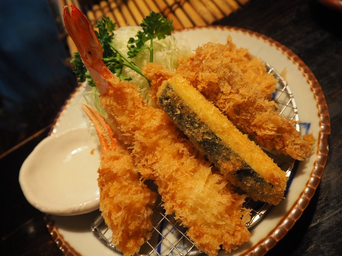 _____Gz_'s tweet photo. 庭園を眺めながら
┈┈┈┈┈┈⿻*.· https://t.co/pQKTmzJ3XQ