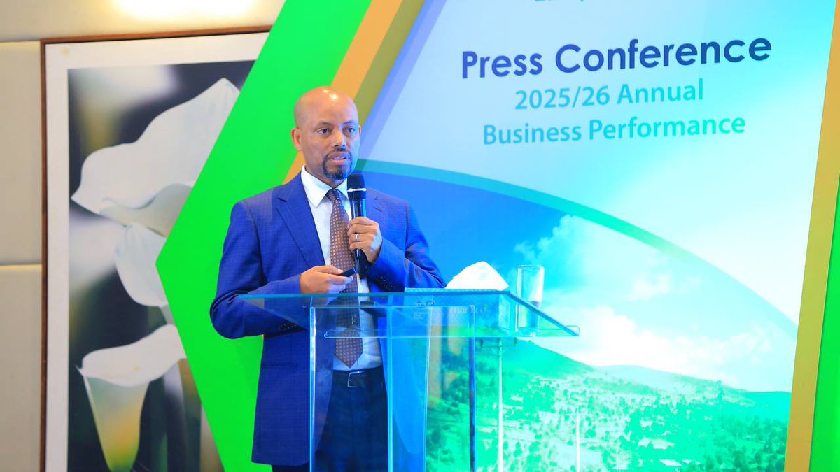 shegerfm's tweet photo. ነሐሴ 1 2018 

የኢትዮጵያ ኤሌክትሪክ አገልግሎት በ2018 በጀት አመት 118.91 ቢሊዮን ብር ሰበሰብኩ አለ።

ገቢውም ከ2017 በጀት ዓመት ተመሳሳይ ወቅት ጋር ሲነፃፀር 88.4 በመቶ እድገት አሳይቷል ተብሏል።

https://t.co/ZvOrCBXJjw https://t.co/koCuL2RwgY