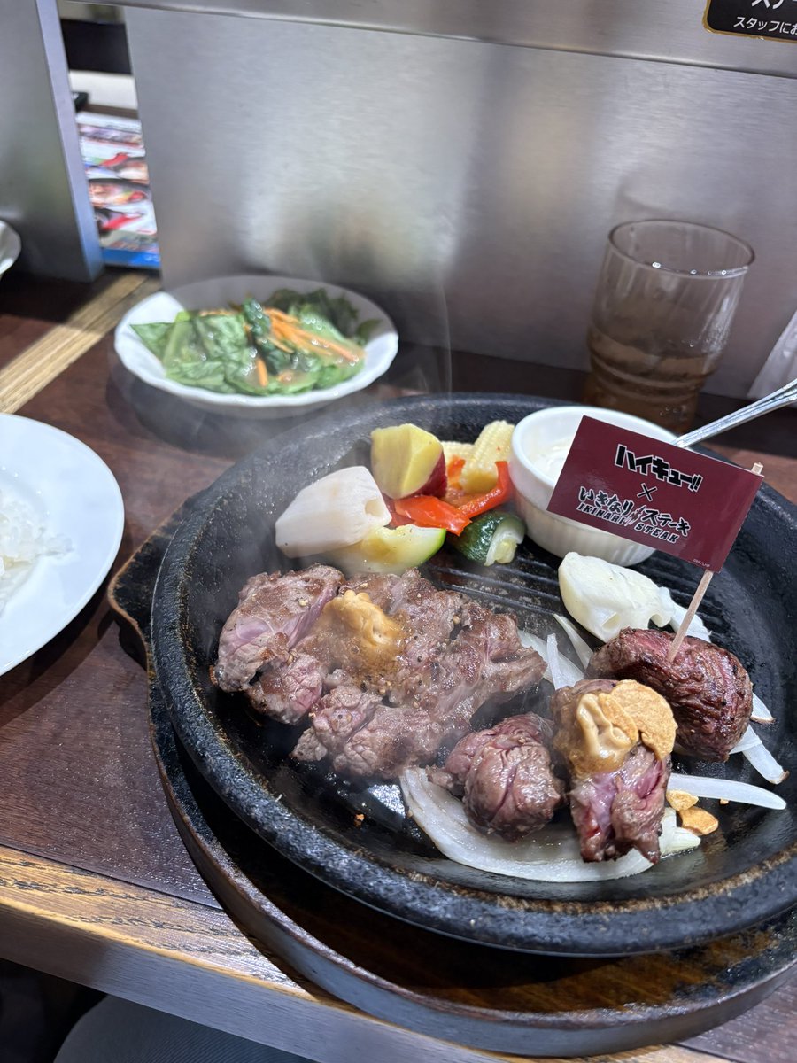 rios326's tweet photo. 肉美味しかったし推しがきてくれたしで幸せな夏休みの始まり！ https://t.co/6HwDKVvzAc