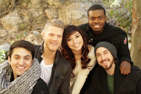 GrabTicketsNow's tweet photo. 🔥 Holiday concert plans = SOLVED.

Pentatonix is hitting the road with Christmas in the City Tour 🎄🎤

The harmonies. The classics. The Christmas vibes. One unforgettable night.

🎟️ Secure your seats: https://t.co/rOmPTDDaXu 

#Pentatonix #ChristmasInTheCity #ConcertTickets https://t.co/z7AfeWseIK