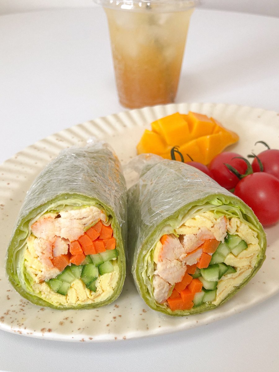 Mr_propertypro's tweet photo. [Busy weekday lunch done right: homemade veggie wrap + iced oat latte  Quick, tasty, and fuel for the rest of the day!]， https://t.co/zoDo0j5sQF