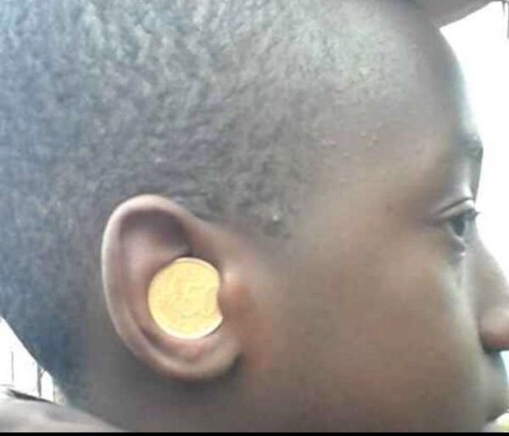 Rash_Inho's tweet photo. Je suis entrain d'écouter du 50 cents https://t.co/bp0dM7qTPv