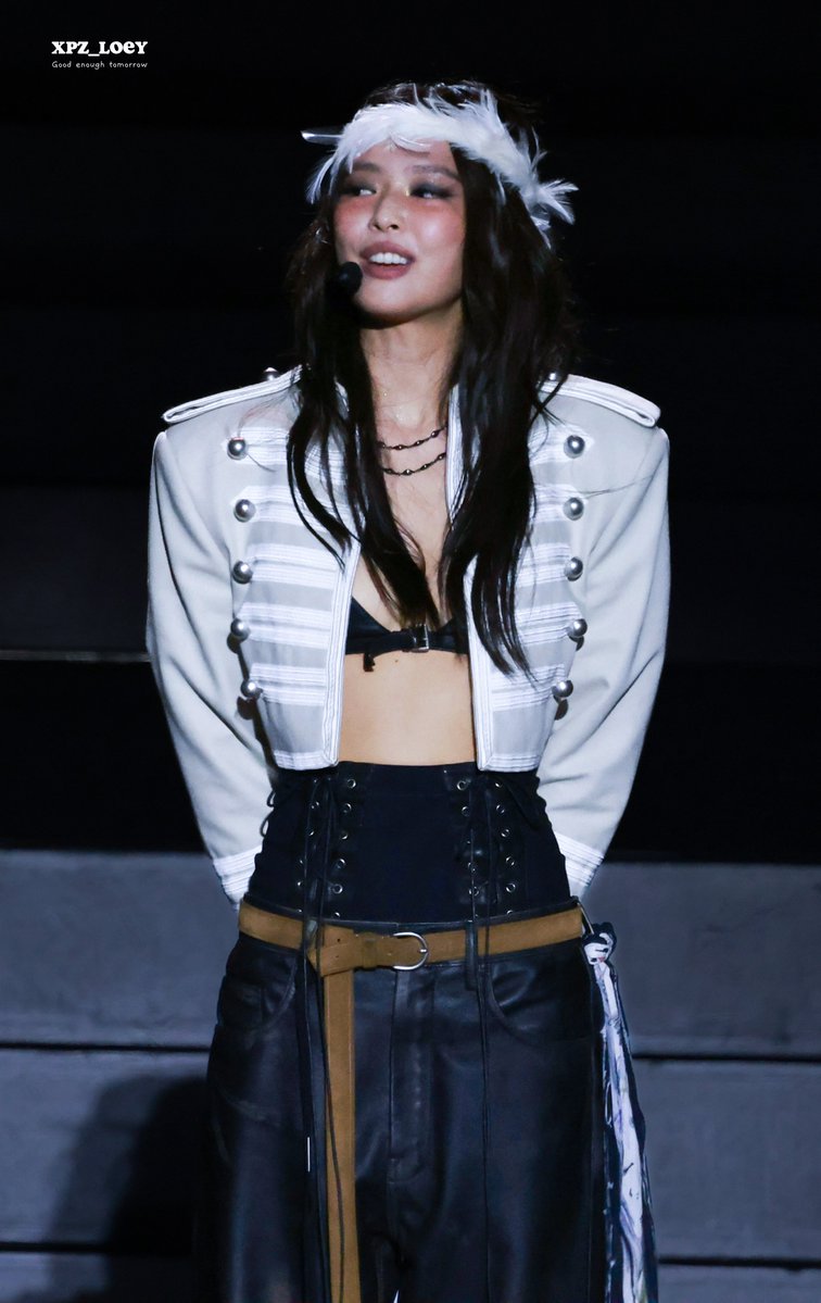 xpz_Loey's tweet photo. 260801 Jennie Lollapalooza
JENNIE HEADLINES LOLLAPALOOZA
#JENNIEownsLollapalooza #BLACKPINK #JENNIE #블랙핑크 #제니 https://t.co/q6NFpUPFD9