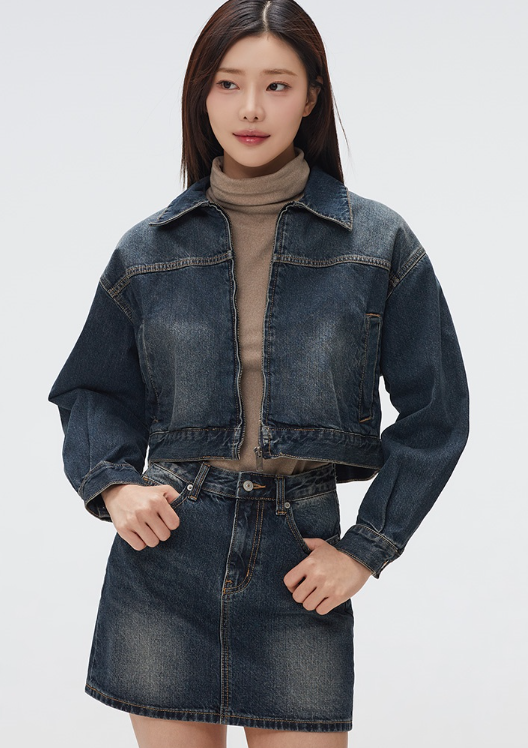 ERI_SHOPPE's tweet photo. wts lfb ph 80% OFF SALE | SPAO KOREA Denim Crop Zip-up Jacket

• ₱830 ONLY + local SF 
• Colors: Dark Indigo / Dark Gray 
• Sizes: Small / Medium / Large
• DM to order ✅
• min. non-refundable 300 dp; balance once onhand
• Normal ETA only

*Model is wearing medium size.