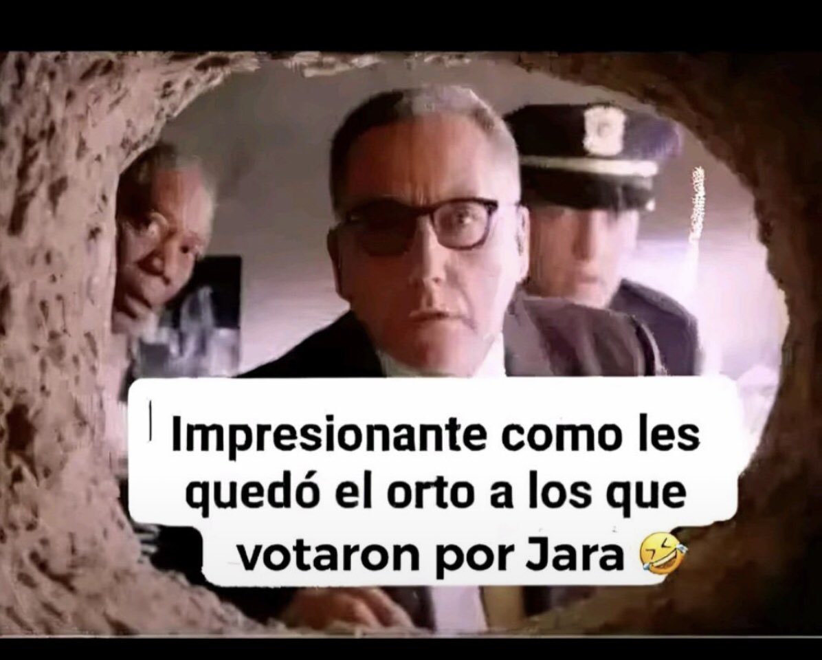 MonjeMarco's tweet photo. @labeasanchez Oye morbida con fuero! Tu le prendes velas a todo lo q sea delincuencia corrupción violacion… cual es la novedad? Además el Comandante Crespo fue declarado inocente 3x0! Weona borracha e indecente aun no pides disculpas a carabineros x lo de Estacion Baquedano! https://t.co/YfGN94xZrp