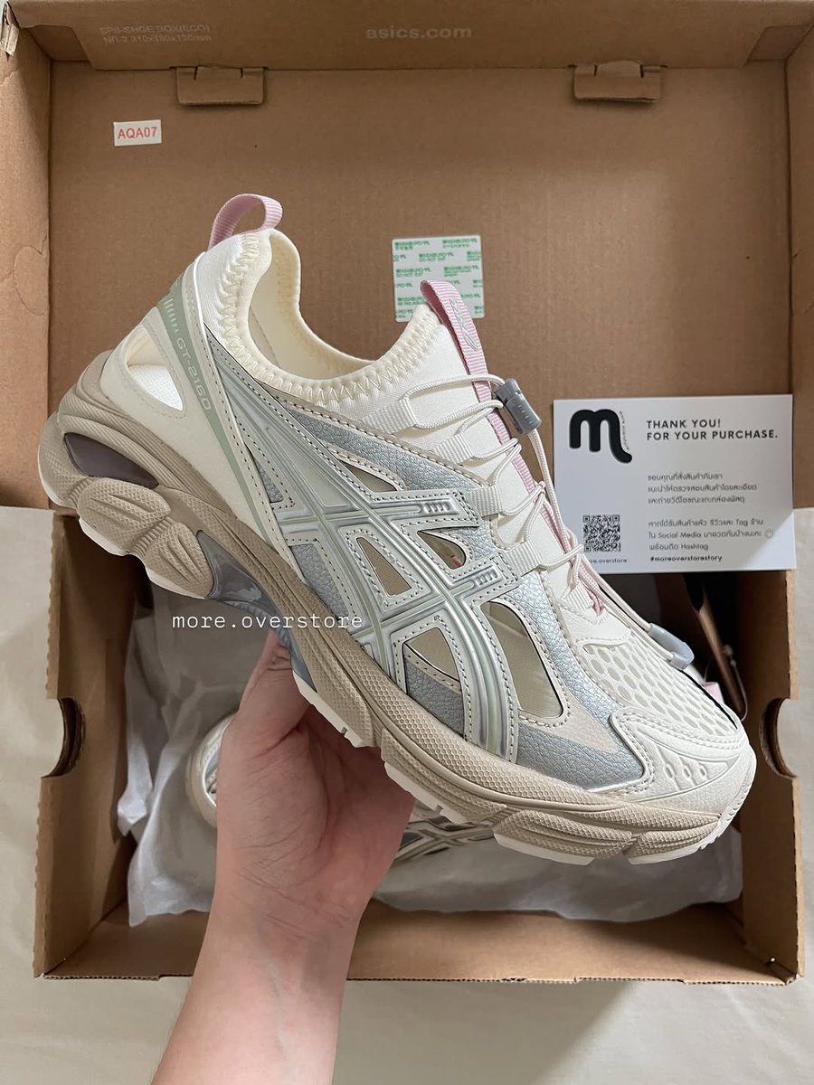 lumissey's tweet photo. INI NIH... ASICS YANG SEKALI LIAT LANGSUNG NAKSIR 😭 Colorway-nya cakep banget https://t.co/rYGZvz92pS