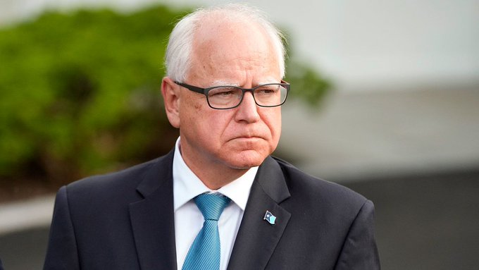 IAPolls2022's tweet photo. Minnesota Gov. Tim Walz Job Approval Trend (KSTP/SurveyUSA)

• 🟢 June 2025: 58-39 (+19)
• ⚪️ Sept 2025: 47-47 (=)
• 🟤 June 2026: 43-51 (-8)
• 🔴 July 2026: 41-53 (-12)
• 🔴 Aug 2026: 41-55 (-14)

Net 33 point negative swing

https://t.co/PzFxl6N3kF https://t.co/jIQz14qfVP