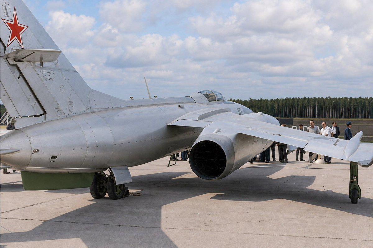 AlexAftermarket's tweet photo. Yakovlev Yak-28.
Restored old walk around photos. Credit by Embase https://t.co/Ty8v12Qnjm