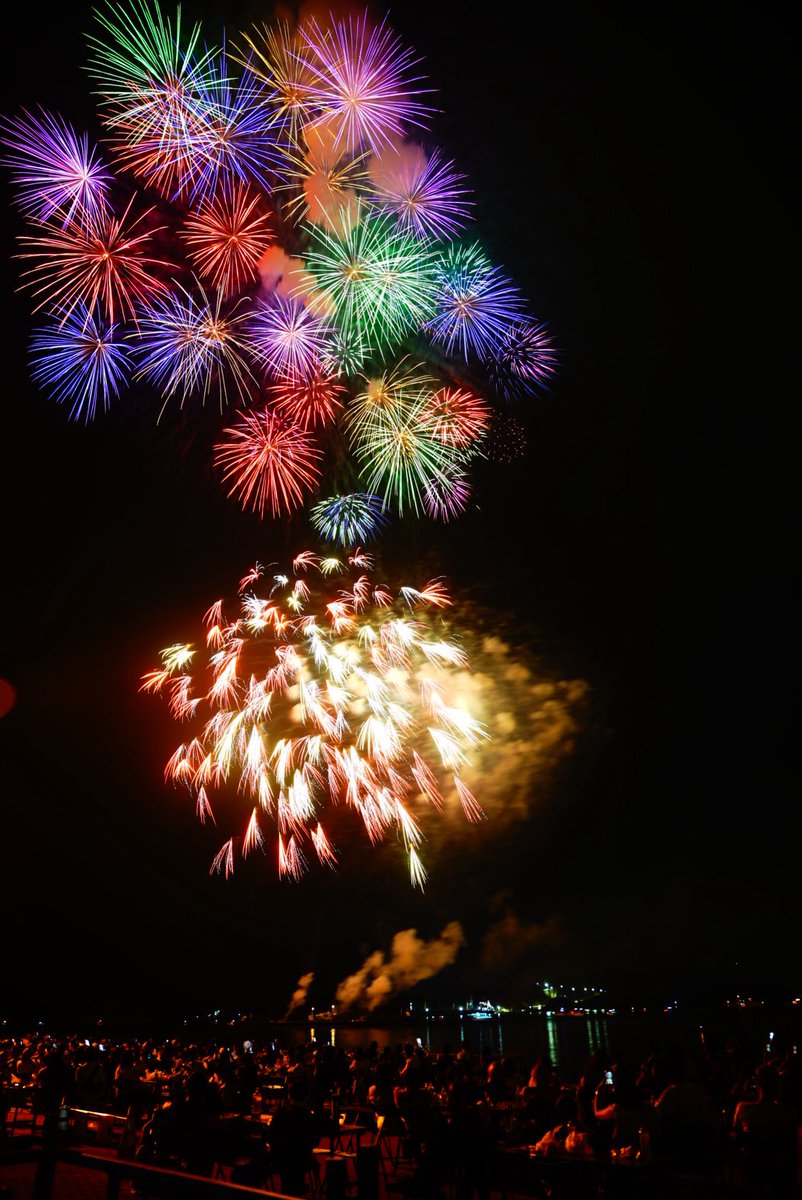 gfghjbbk's tweet photo. この前、花火大会に行った時に撮影しました📸 https://t.co/4DnlPOxEON