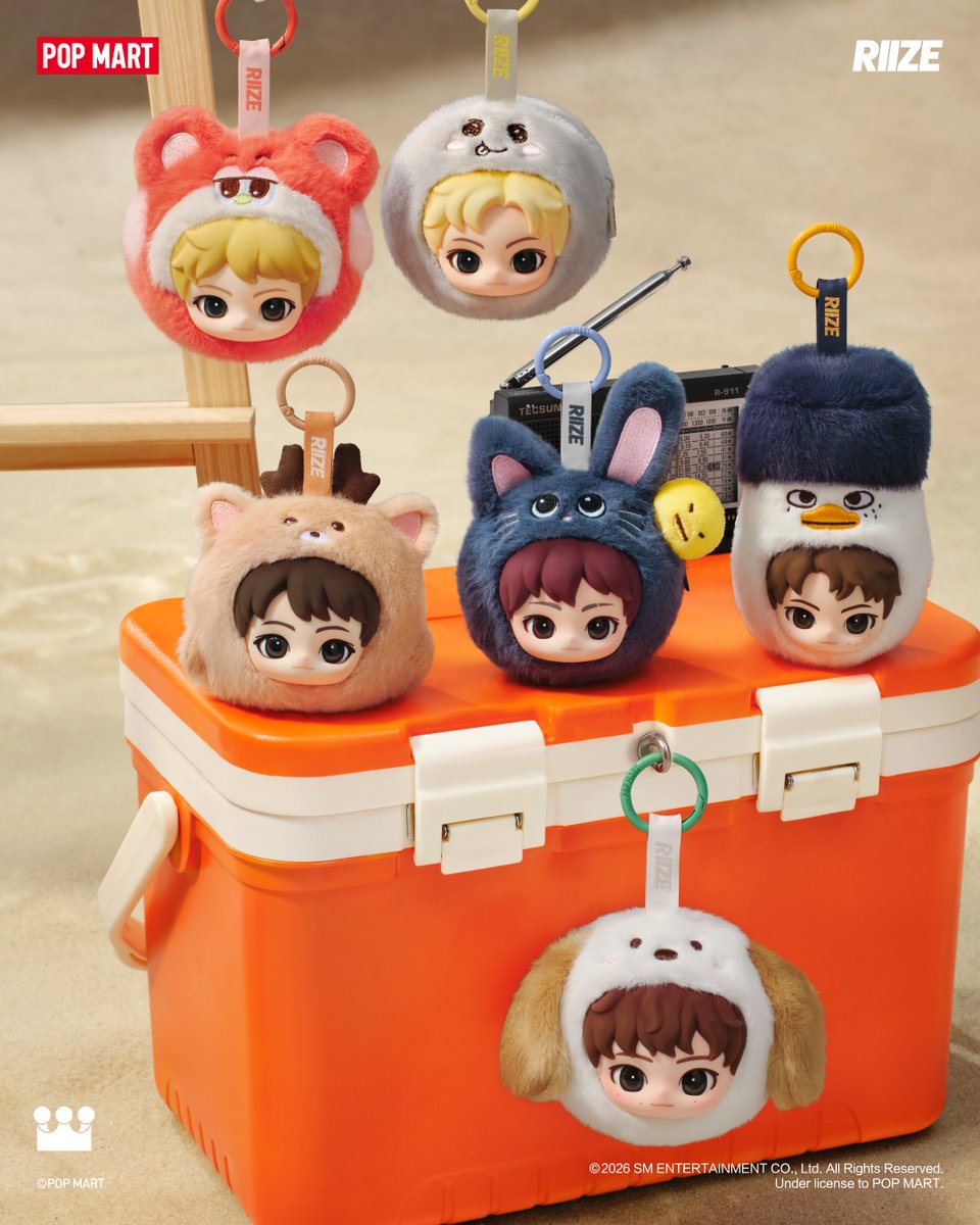 POPMARTJapan's tweet photo. RIIZEからのやさしいきらめき。

ふわふわな新しい相棒たちが登場！
毎日に、心がときめく温かいパワーを届けます💓

8月14日（金）発売
■RIIZE Fluffy Club シリーズ ぬいぐるみペンダント
■RIIZE Fluffy Club Series ミニポーチキーチェーン
■RIIZE Fluffy Club シリーズ カードホルダー

#RIIZE #POPMARTxRIIZE #fluffyclub #plush #popmartjapan