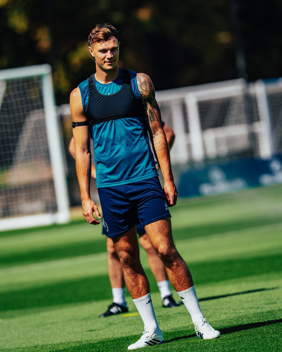 MillwallFC's tweet photo. MD-1 at Calmont Road 🫡 https://t.co/py0ga1Q4qa