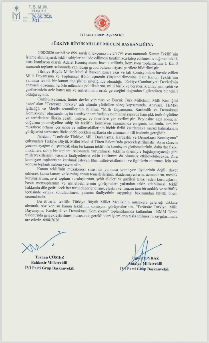 iyipartitbmm's tweet photo. “Milletimizden Gizlemeyin!”

Çerçeve Yasa görüşmelerinin Tören Salonu’nda, canlı yayınla yapılması, şehit yakınlarımızın ve gazilerimizin dinlenmesi için TBMM’ye başvurduk.

Bu yasa kapalı kapılar ardında görüşülemez.

Kapıları açın! Türk milleti görsün ve duysun! https://t.co/2zJwbO9QDR