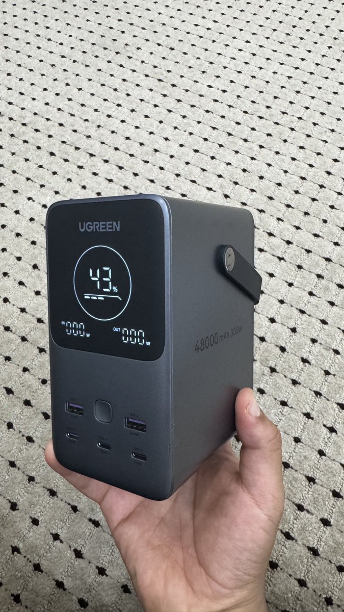 iabdullahtech's tweet photo. @ahuwidi شاحن UGREEN… سرعة، جودة، واعتمادية. اشحن وخلّ الباقي عليه. ⚡🔋 https://t.co/Pzt7ZfT9Wv