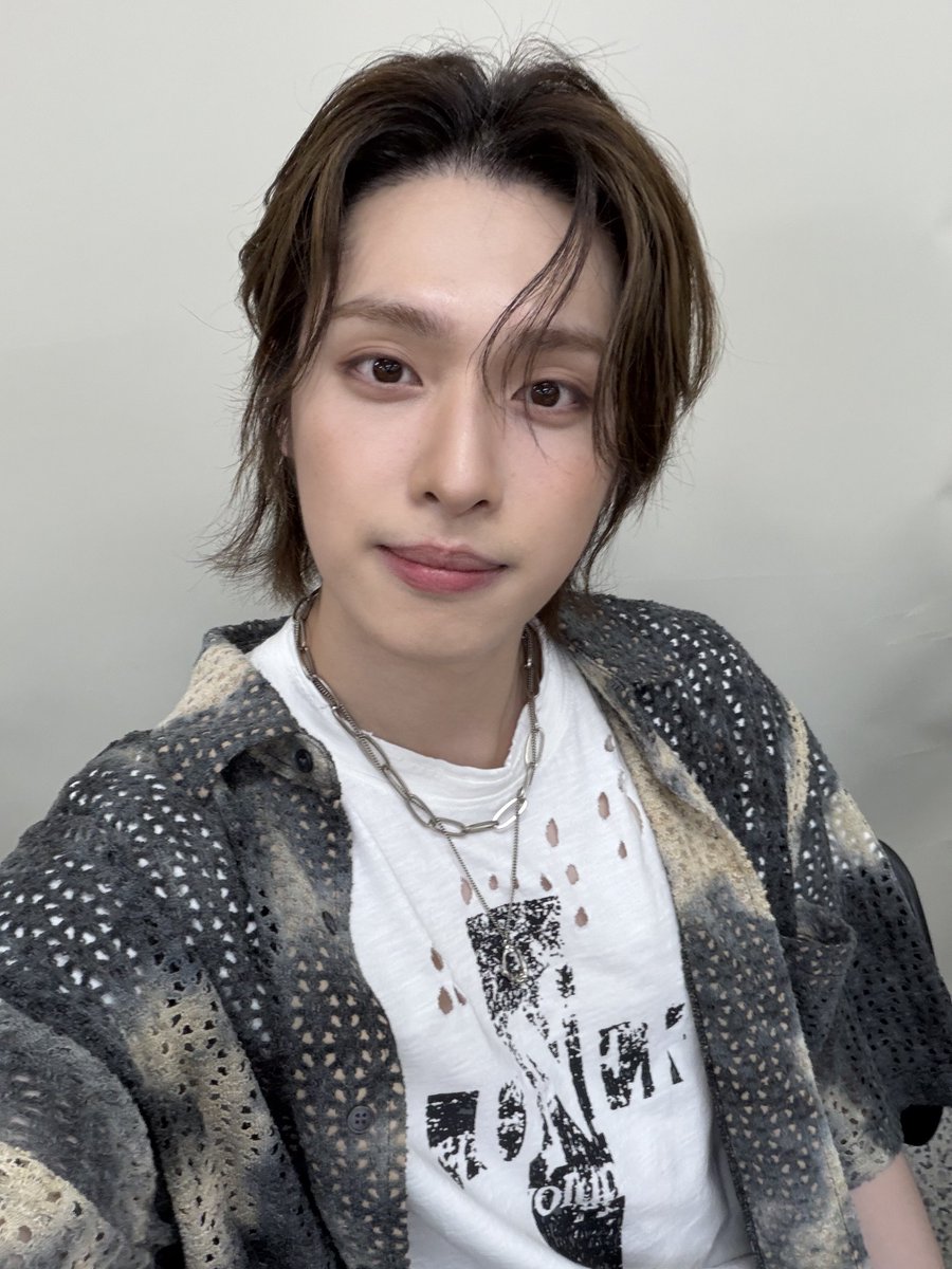 dorionefor_'s tweet photo. 셀카왔다ㅏ💖💖💖💖💖💖 https://t.co/XM56EUy7eG