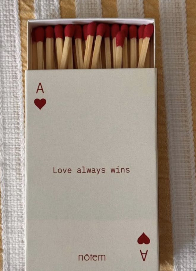 EvaLovesDesign's tweet photo. ❤️ always https://t.co/swSBnrxU0C