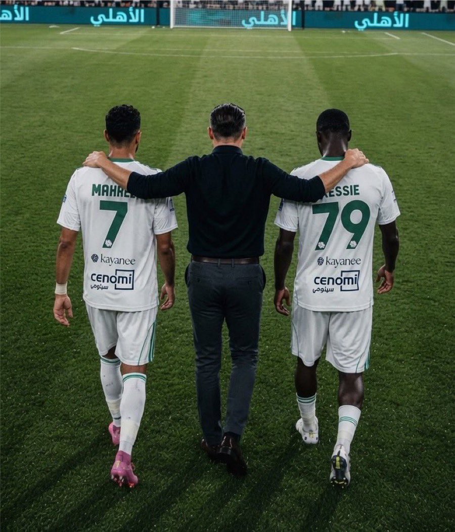 li0n_10's tweet photo. الساده صندوق الاستثمارات 
@PIFSaudi

ماحدث للاهلي منكم طعنه وخيانه وعجزنا أن نفهم السبب وعجزنا أن نتجاوز هذا الغدر من مسؤوليكم تجاه النادي الاهلي الذي كان الناجح الوحيد ..

لذا :  نأمل بالاسراع بالخصخصه وبيعه على مستثمر يحترم الاهلي وجماهيره

فما حدث تعمد لهدم #الاهلي https://t.co/vnfWDrdWB5