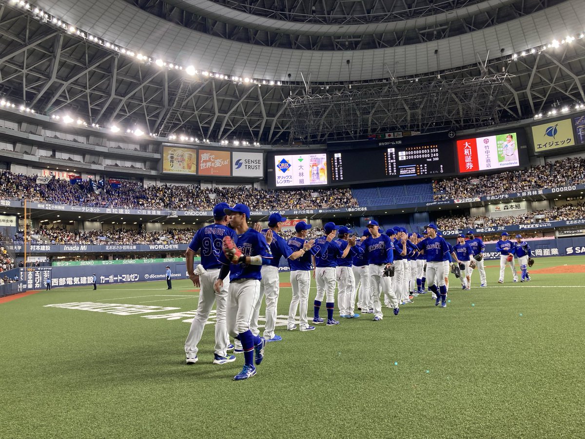 DragonsOfficial's tweet photo. ドラゴンズ逆転勝利！

#マスター ！！！！
えぐいーーー！！！！

もちろんヒーローはこの男！
#阿部寿樹

そしてドラゴンズ4連勝！！！！

ご声援ありがとうございました！

#中日ドラゴンズ　#ドラあげ↑ https://t.co/W72QySNsTj