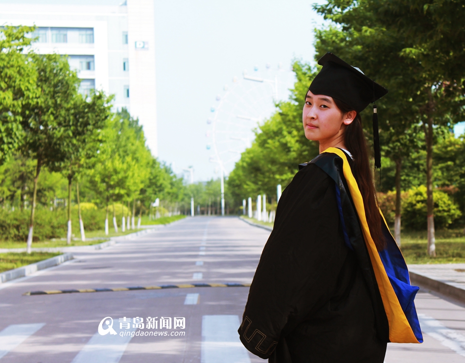 WayaratA's tweet photo. Today we close one chapter and step into the next. Grateful for every laugh, lesson and friend from my college journey. https://t.co/QcjWlq28fG