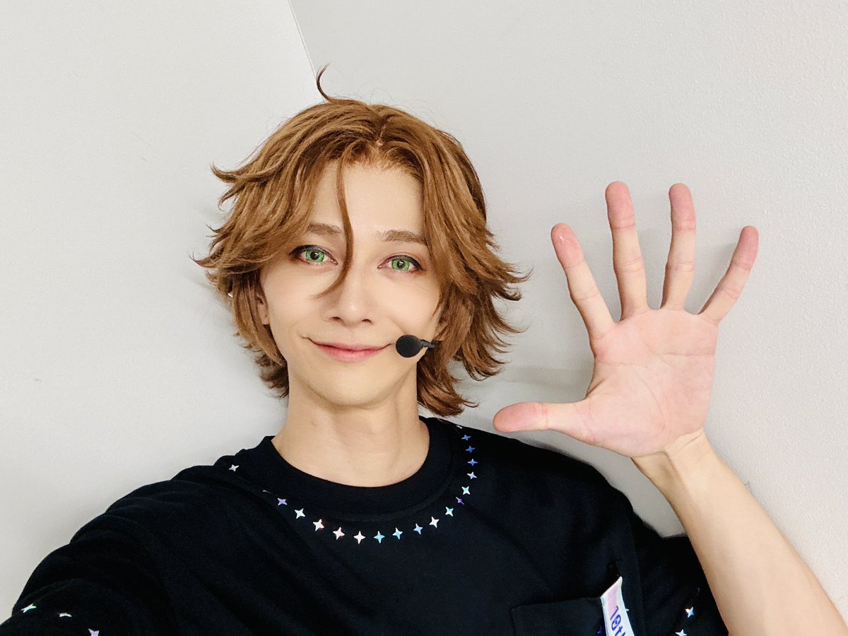 shojiro_yokoi's tweet photo. 『あんさんぶるスターズ！THE STAGE』
-10th Anniversary LIVE- 
神奈川公演、開幕！！！！！！
幸せ、幸せ、とにかく幸せです。

明日からも満開の幸せを届けるぞおおおお！！！

#あんステ
#MaM https://t.co/ESqcaK5nUl