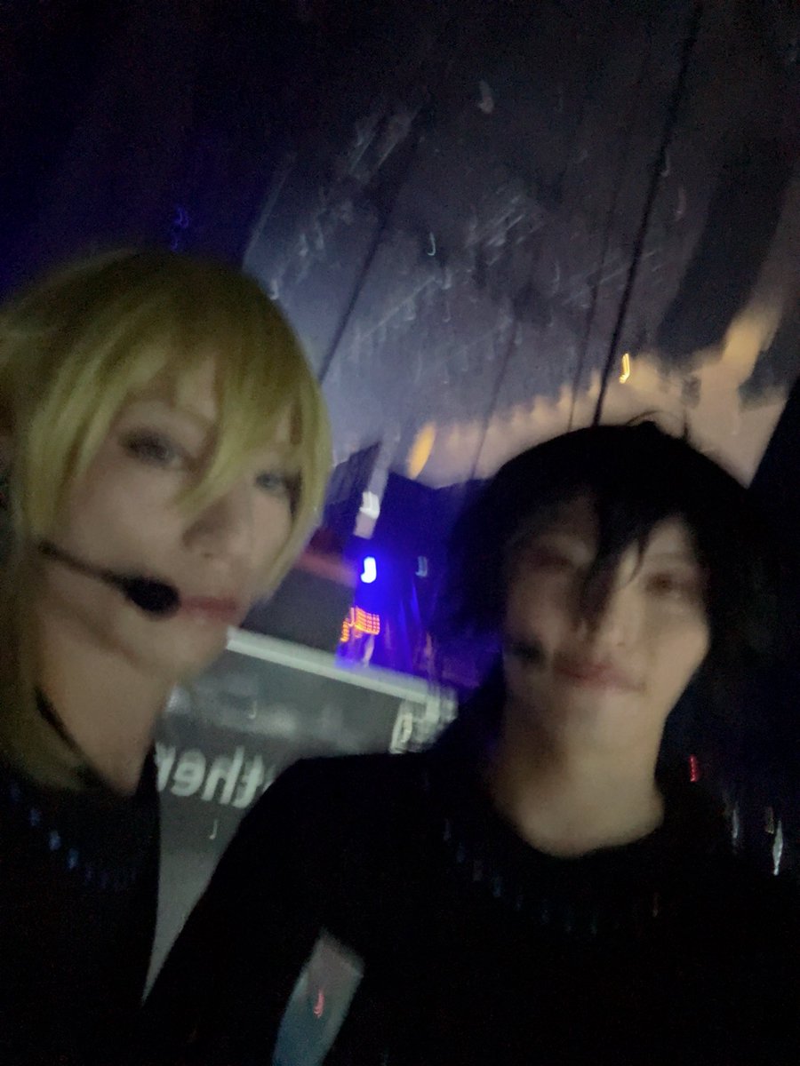 nanokyanon_1212's tweet photo. 『あんさんぶるスターズ！THE STAGE』
-10th Anniversary LIVE- 神奈川公園初日
ぴあアリーナ公演いよいよ始まりました。

サイリウム、声援の一つ一つが
吾輩たちの心をさらに熱くさせておるぞい。
明日からも楽しもうぞ…♪

のう、薫くん。

#あんステ
#あんステLive https://t.co/FynkayPwA5