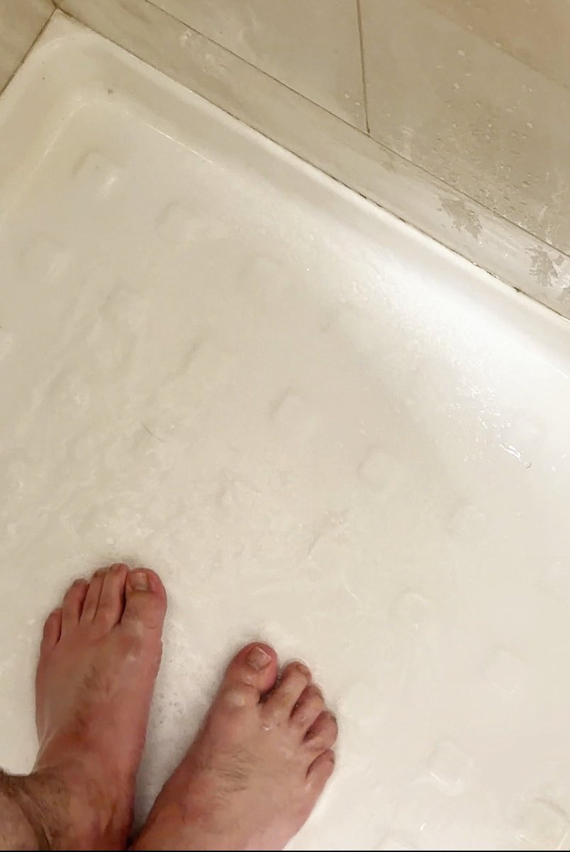 toetally_him's tweet photo. @Gayfeet_ADDICT @lawrencelondonX https://t.co/GgCcD1Hyg7