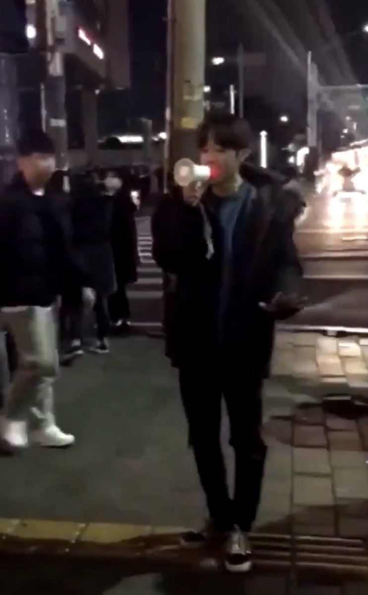Billyp0p0's tweet photo. 이 두 사진 사이의 서사가 너무... 그냥 눙물이 나요 치열했던 그 하루 하루가 쌓여 오늘이 됐다 생각하니 우리 서눙 정말 대견하고 기특하고 사랑스러워 https://t.co/DmMK34d1SC