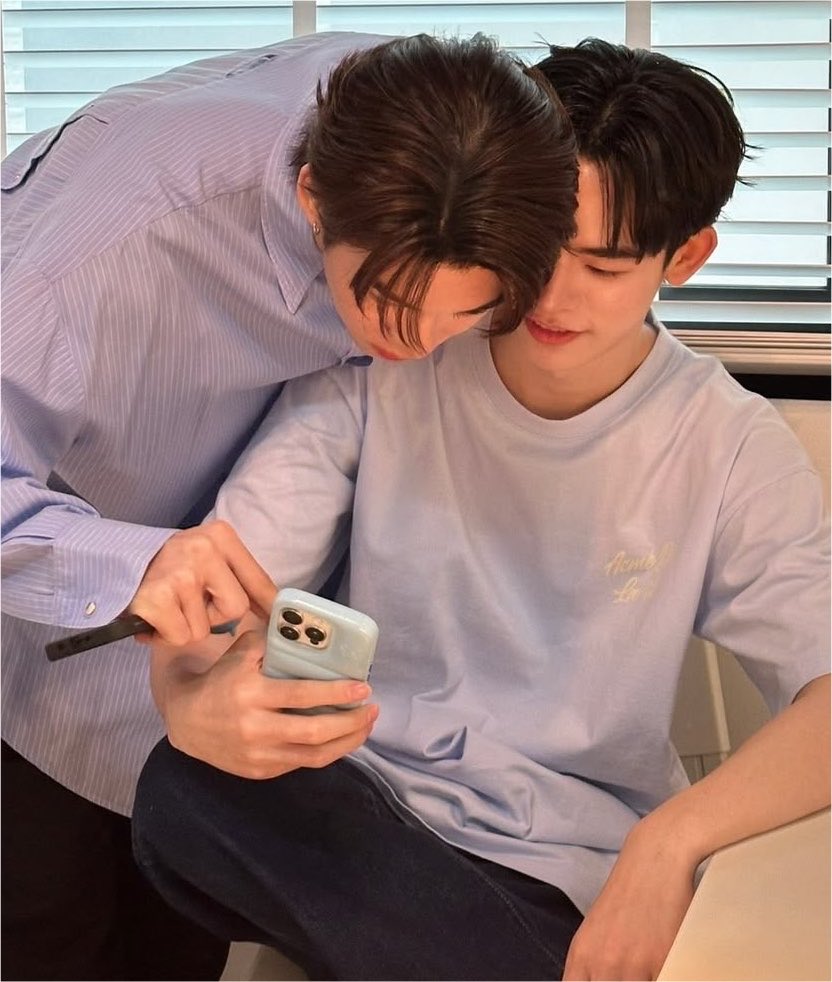 yellowttp's tweet photo. จอมันเล็กอะเนาะ ต้องดูใกล้ๆ😌 https://t.co/PLlP9CcqvZ
