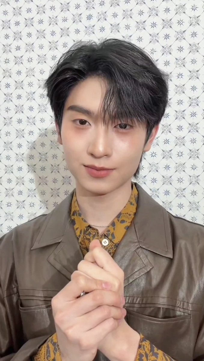 babiipofo's tweet photo. บิบี๋อย่าทิ้งเค้า                          ไม่ทิ้งค้าบ ( 🥺 ) https://t.co/PNzd8ruyZN