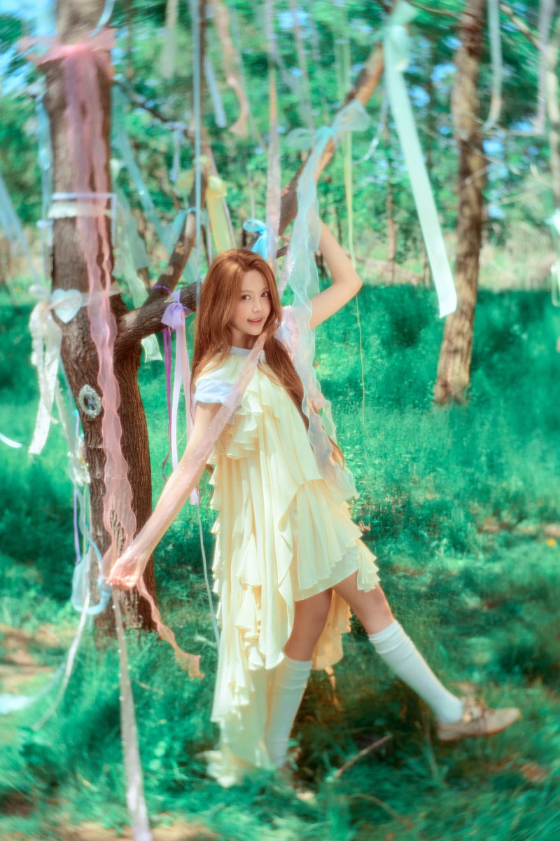 Hearts_Jiwoo's tweet photo. 아 르~~~~멘~~~
일본데뷔도 씹어드셨네미쳫나?소녀달란트ㄹㅈㄷ https://t.co/TbEBS1iRWv