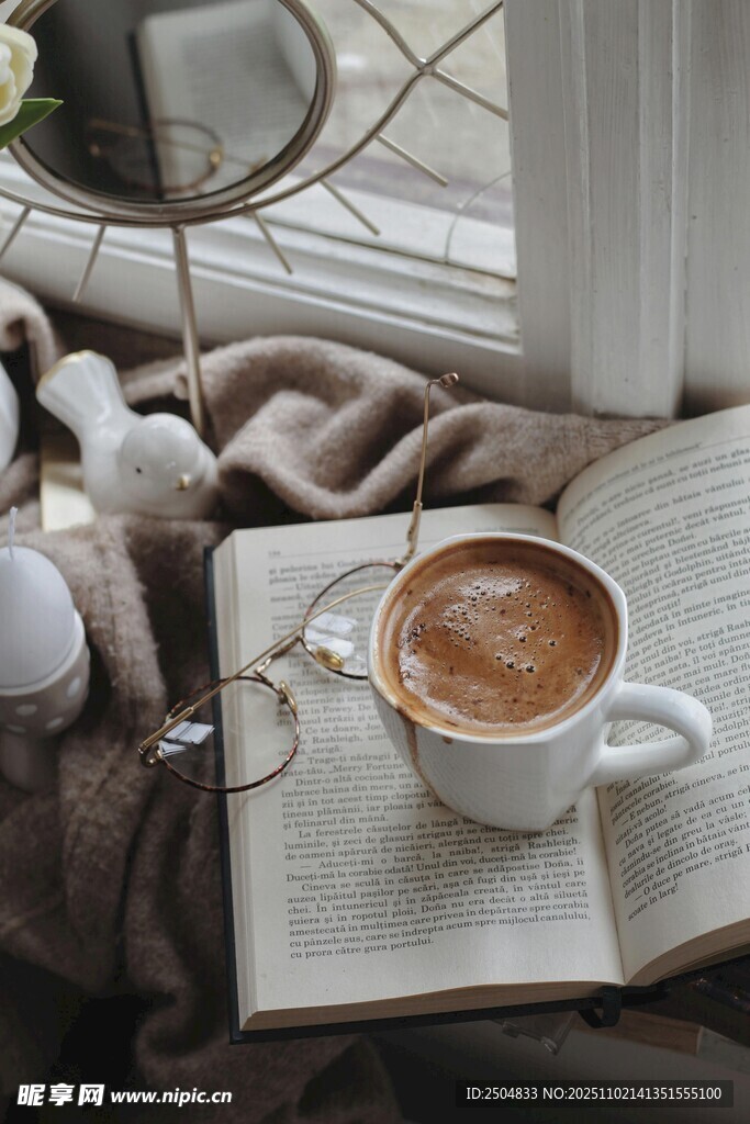 Rosemarie653692's tweet photo. Chilling with my favorite iced latte and a good book on the balcony—weekends were made for these slow, warm moments https://t.co/T1InqcacIu