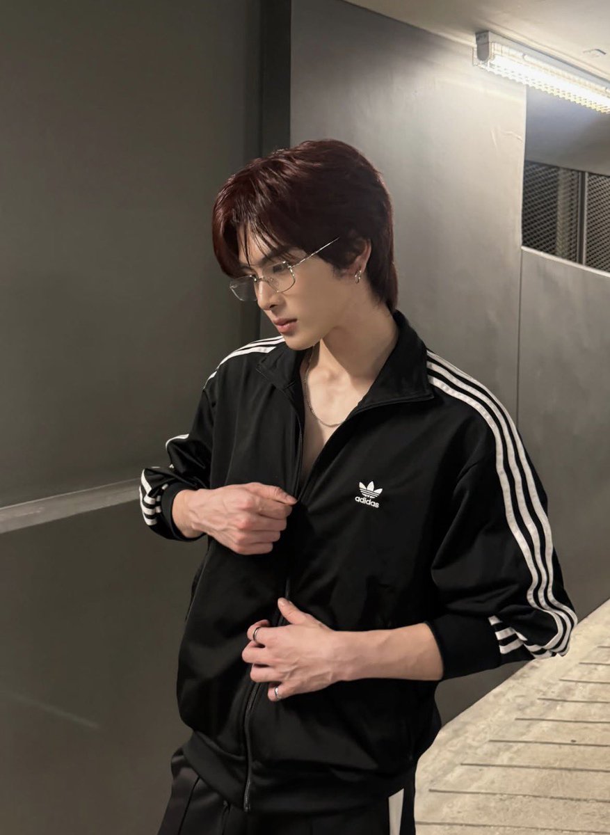 IMccJaa22's tweet photo. คนหล่อคนเทห์ คนน่ารัก ค่ตชอบทรงนี้💋😈😎 https://t.co/S2qpewXfad