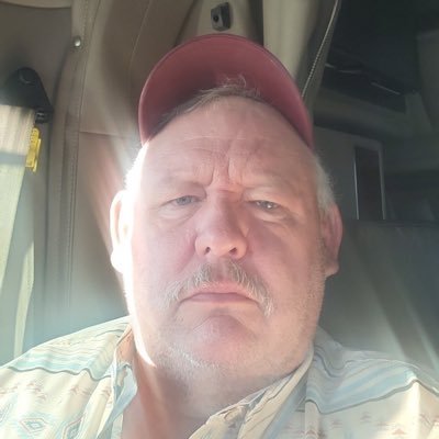 linasmithhfsv's tweet photo. How do I look https://t.co/2R3RUo91mI