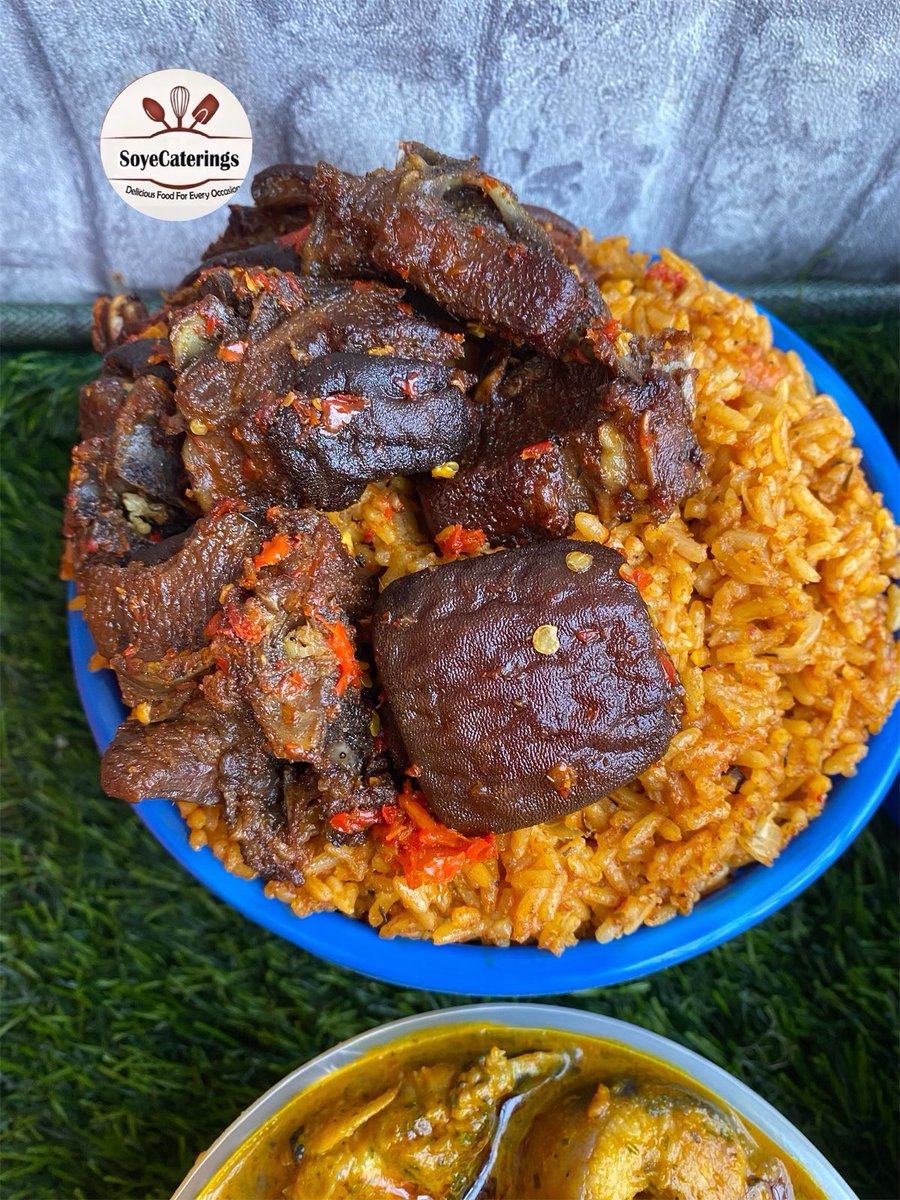 soyecaterings's tweet photo. Jollof or fried rice? https://t.co/vU3PhnVC2v
