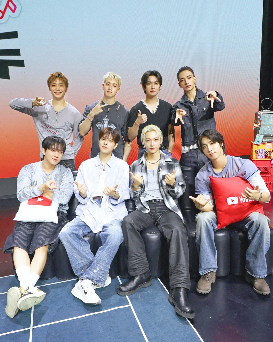 YouTubeJapan's tweet photo. Stray Kids が Mini Album『 THIS &amp; THAT 』でカムバ🎉

STAY のみなさん🙌
タイトル曲の #THIS_AND_THAT を使って、YouTube ショートを投稿してね🧡

@Stray_Kids_JP @Stray_Kids #StrayKids #스트레이키즈 #YouMakeStrayKidsStay https://t.co/FjxjBCTYmq