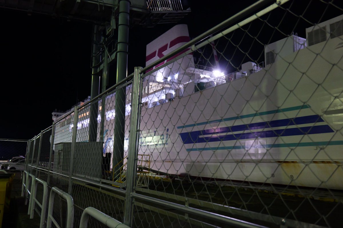 Miso_miso_panic's tweet photo. 乗る時間まだかなぁ🚢 https://t.co/1WQ5DXyL2Y